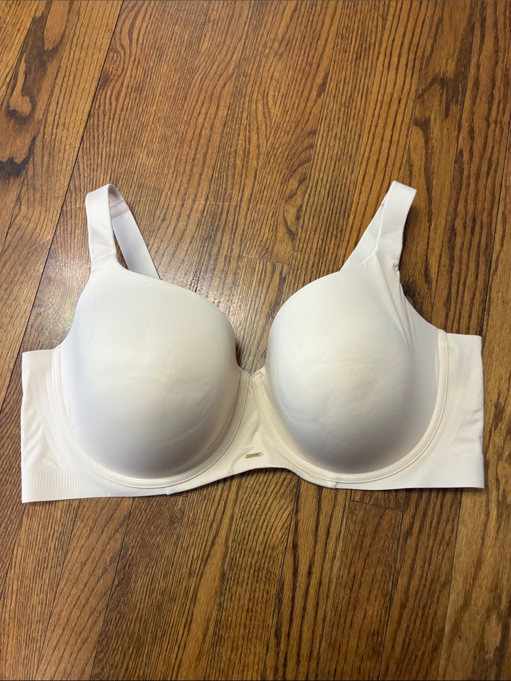Cacique lightly lined balconette bra size 48DDD